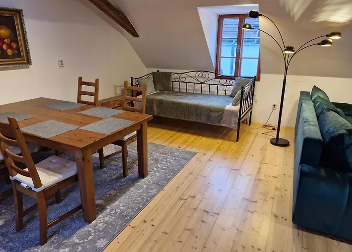 Attic Latran Daire